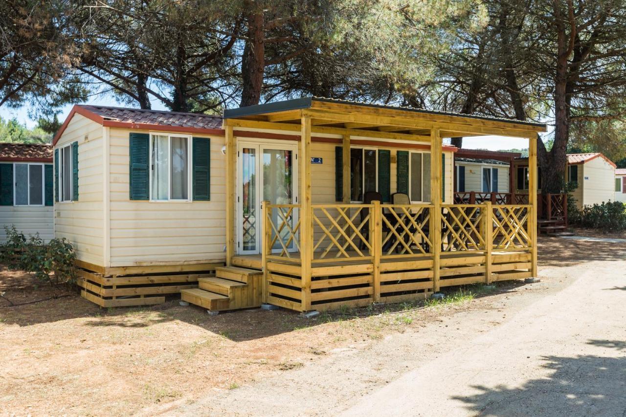 Camping Adria Mobile Homes In Brioni Sunny Camping PUY Eksteriør bilde