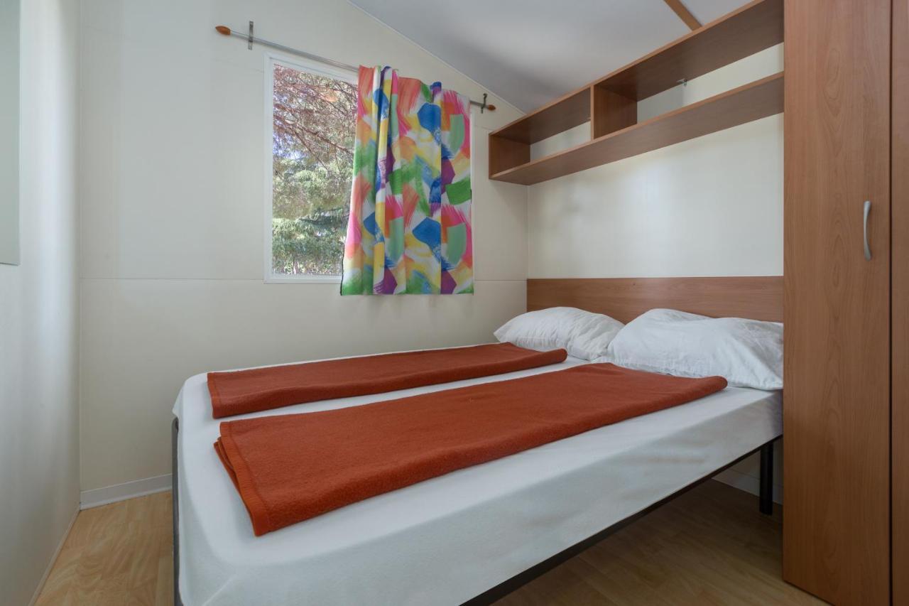 Camping Adria Mobile Homes In Brioni Sunny Camping PUY Eksteriør bilde