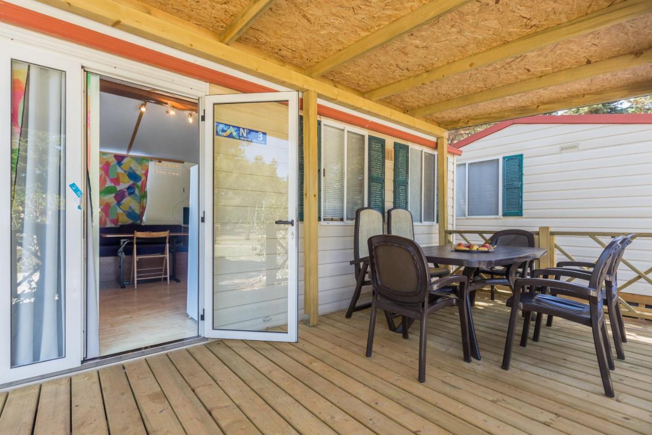 Camping Adria Mobile Homes In Brioni Sunny Camping PUY Eksteriør bilde