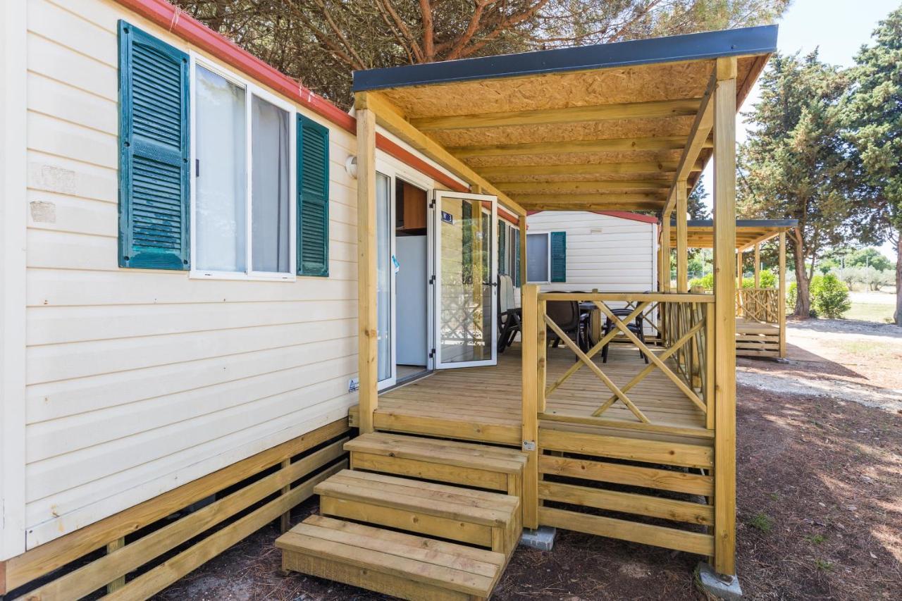 Camping Adria Mobile Homes In Brioni Sunny Camping PUY Eksteriør bilde